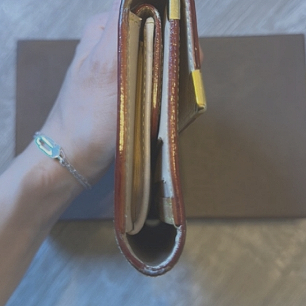 Louis Vuitton Authentic Vintage Wallet . Box & Dust Bag Included  -TH1015 - Picture 4 of 7